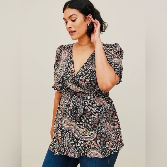 torrid Tops - Torrid Romantic Paisley Surplice Puff Sleeve Top